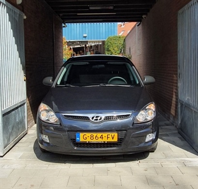 HYUNDAI I 30CW van 2009 77000km APK 13-02-2022